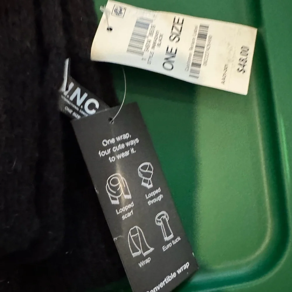 NWT INC International Concepts Women’s Stud Trim Black Convertible‎ Wrap Scarf